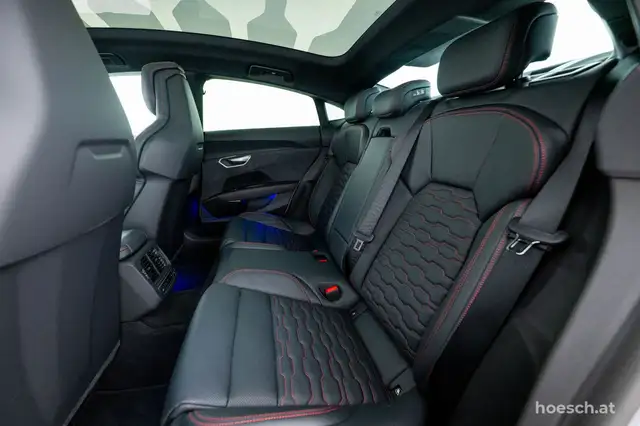 Audi e-tron GT S quattro HEAD-UP ALLRADLENKUNG PANO LASER ++ Ansicht 7