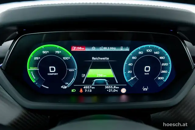 Audi e-tron GT S quattro HEAD-UP ALLRADLENKUNG PANO LASER ++ Ansicht 10