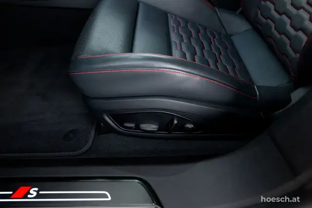 Audi e-tron GT S quattro HEAD-UP ALLRADLENKUNG PANO LASER ++ Ansicht 39