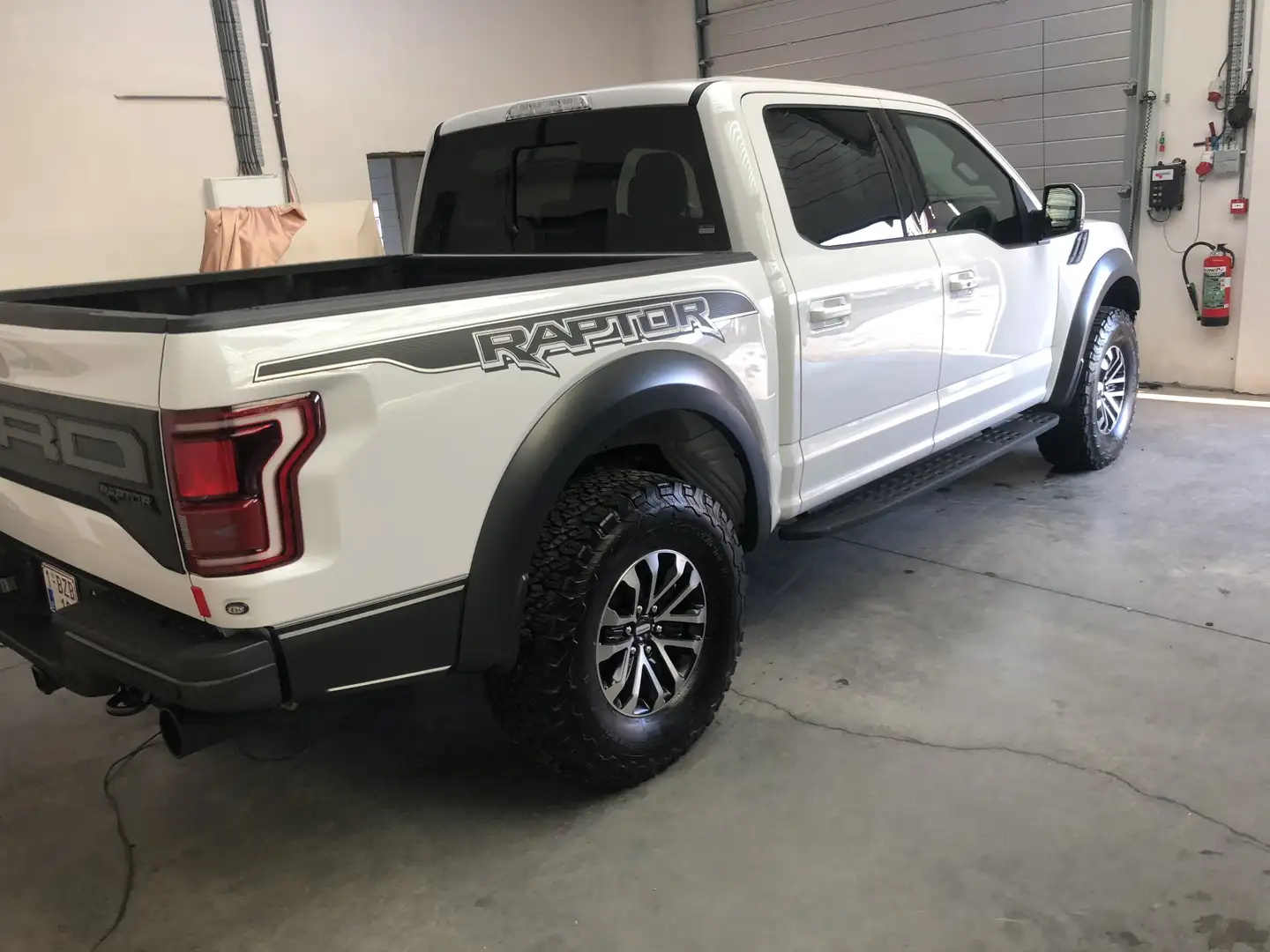Ford F 150 Raptor Wit - 1