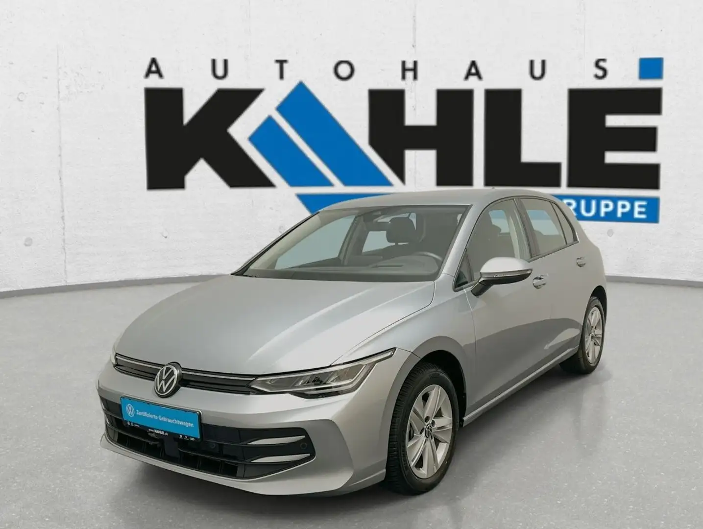 Volkswagen Golf VIII 1.5 eTSI 85 kW DSG Life CarPlay Hyb. Silber - 2