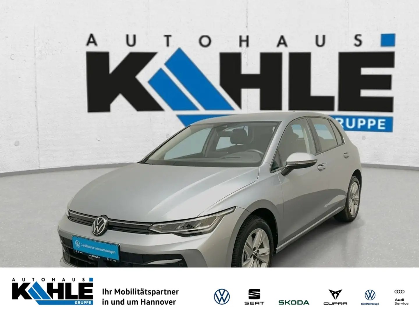 Volkswagen Golf VIII 1.5 eTSI 85 kW DSG Life CarPlay Hyb. Silber - 1