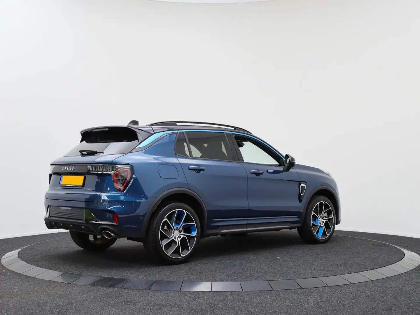Lynk & Co 01 1.5 PHEV 261 PK | Panoramadak | 360 gr. Camera | C Blauw - 2