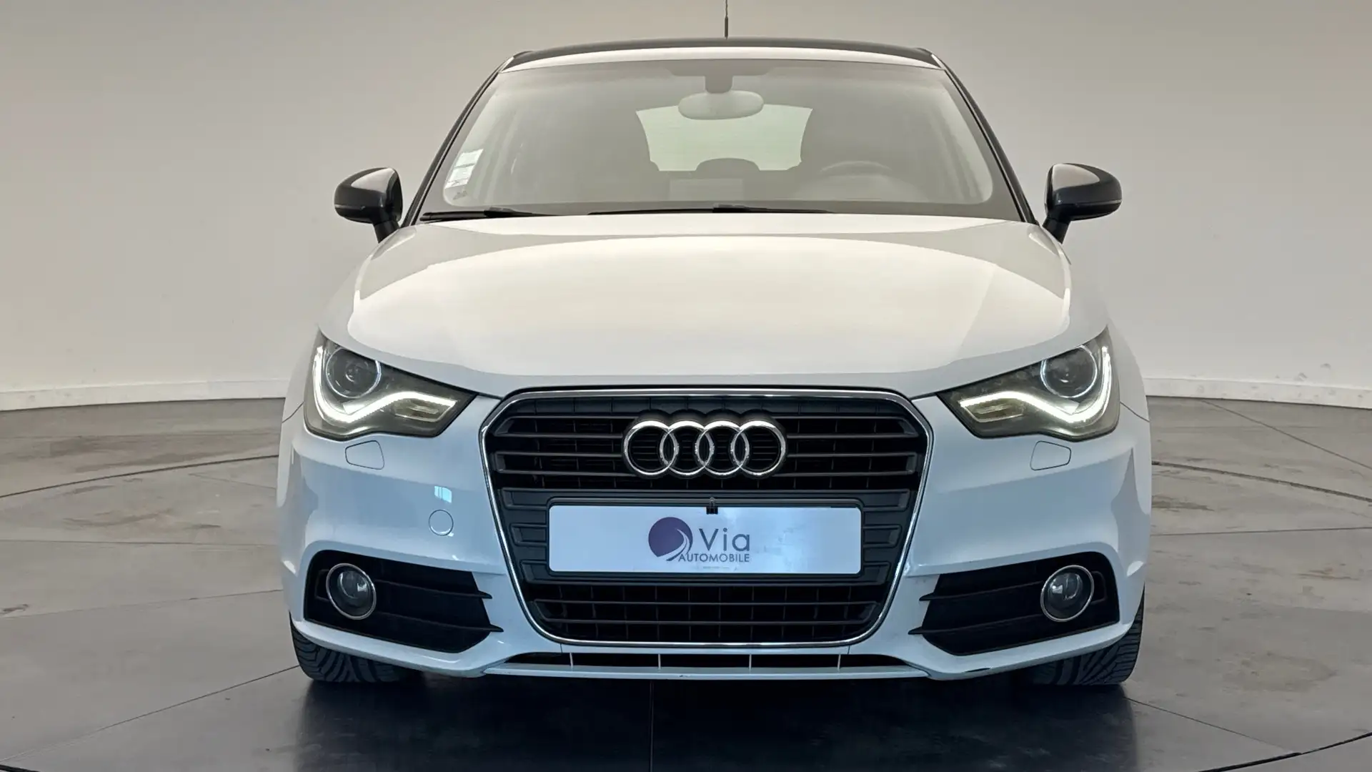 Audi A1 1.2 tfsi 86 ambition Blanc - 2