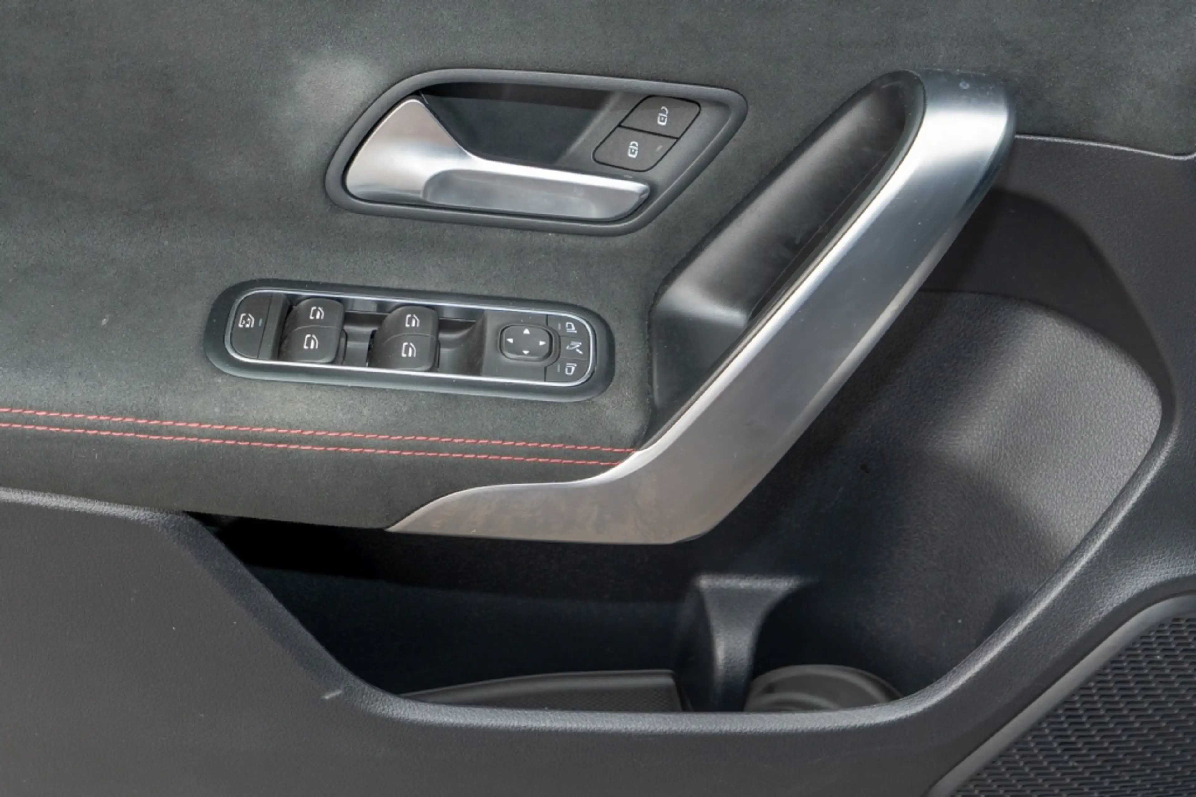 Mercedes-Benz A 35 AMG AMG A 35 4M *Night Distro BEAM AHK — photo 10