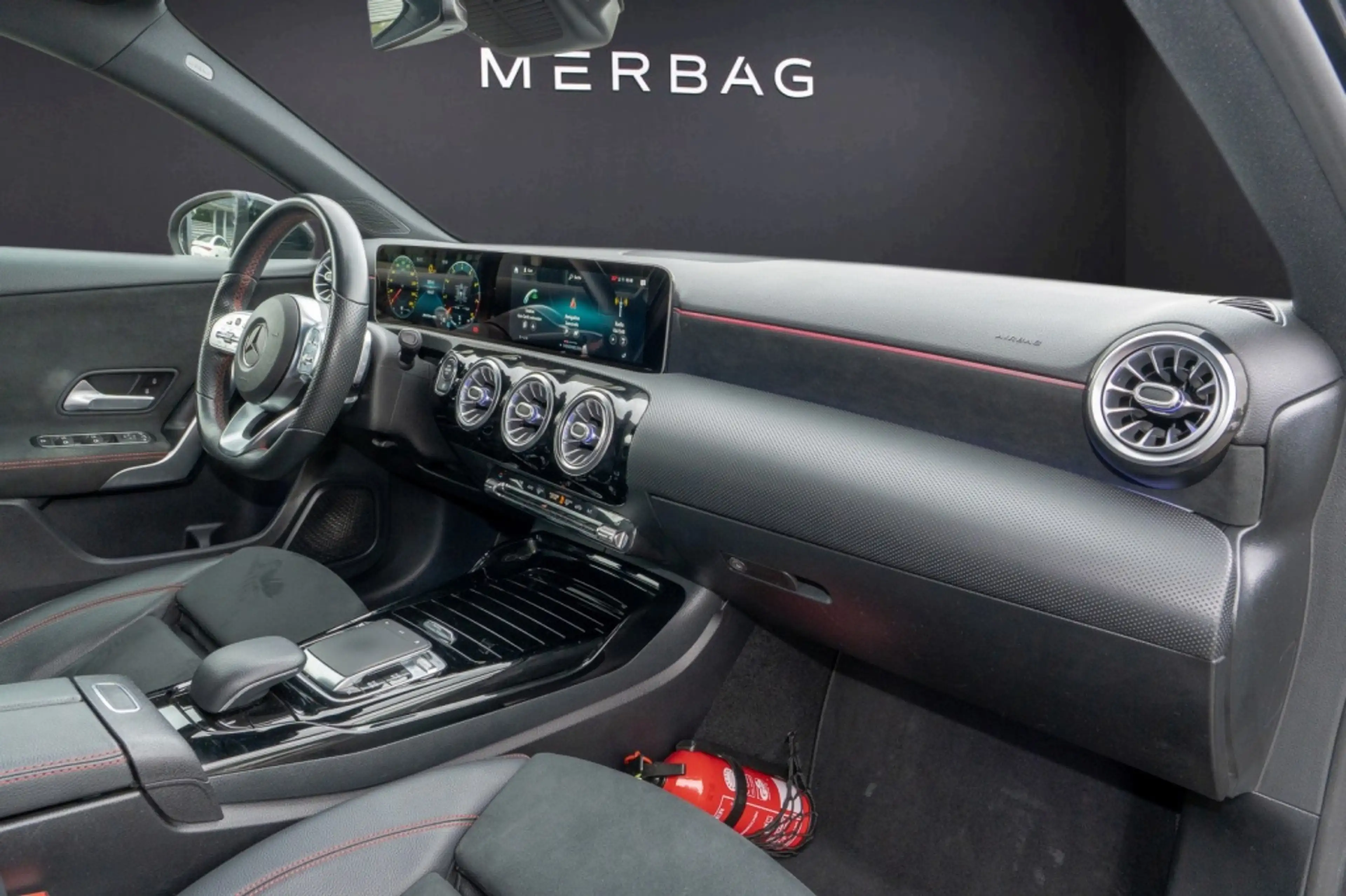 Mercedes-Benz A 35 AMG AMG A 35 4M *Night Distro BEAM AHK — photo 9