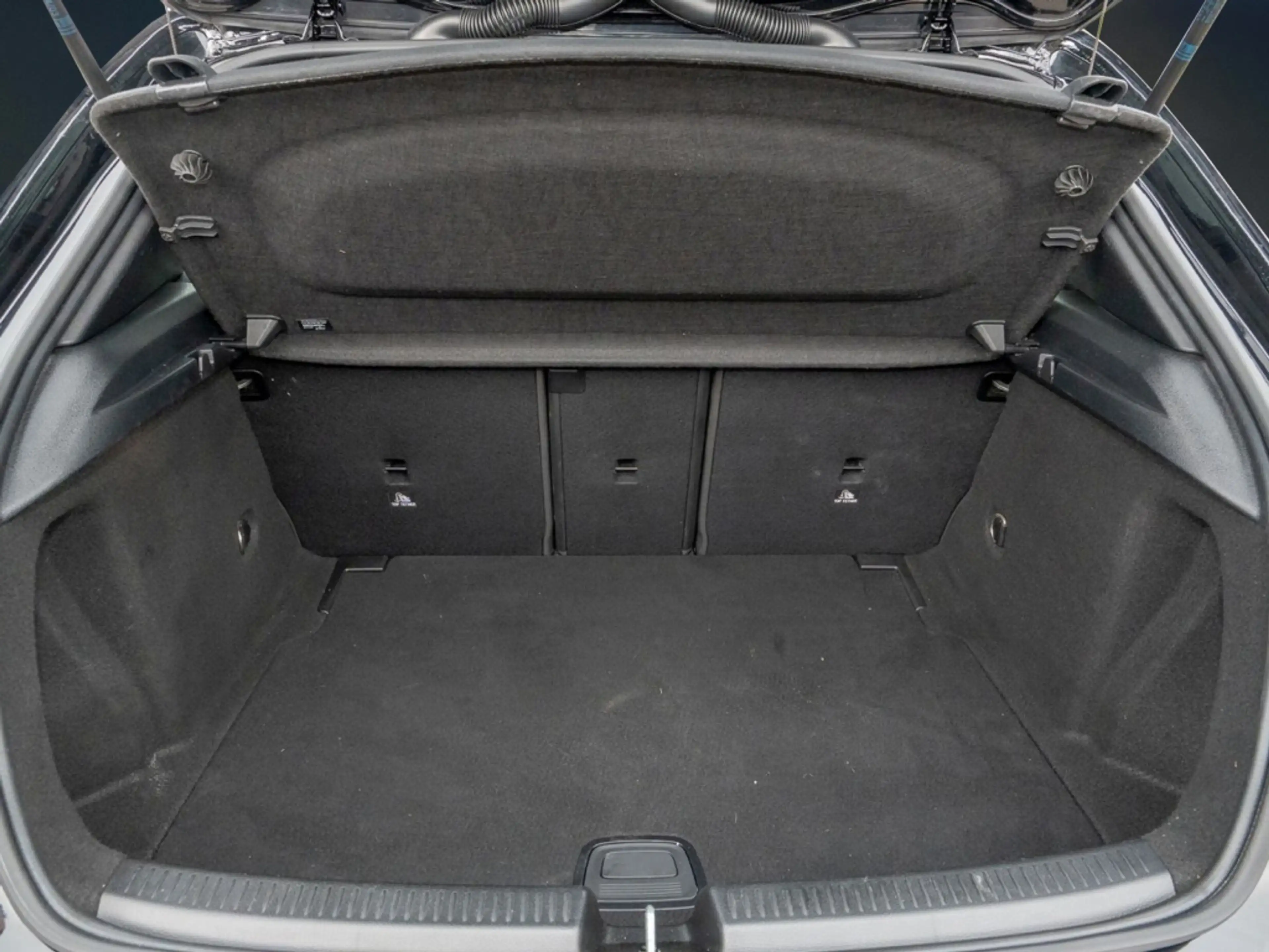 Mercedes-Benz A 35 AMG AMG A 35 4M *Night Distro BEAM AHK — photo 13