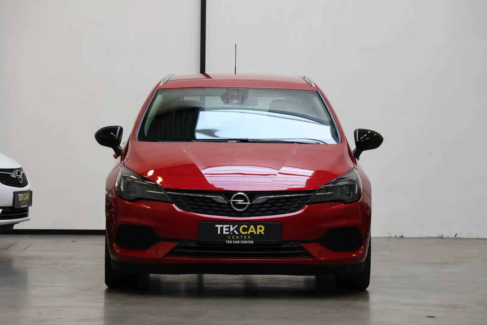 Opel Astra 1.5 D Sports Tourer Automaat 12M Garantie Rood - 2