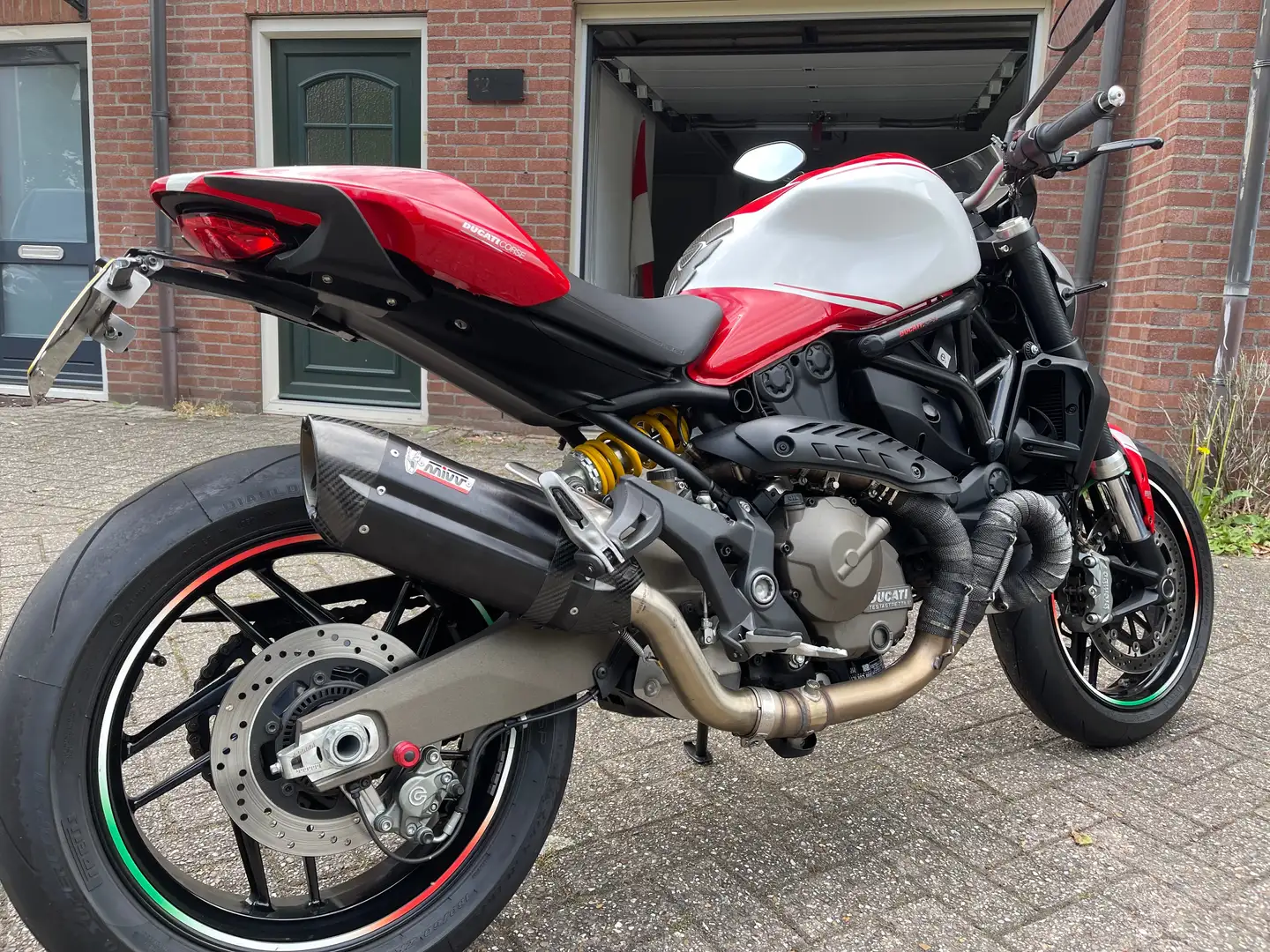 Ducati Monster 821 Stripe Rood - 2