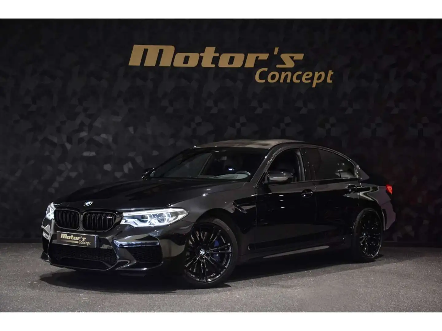 BMW M5 F90 4.4 V8 Zwart - 1
