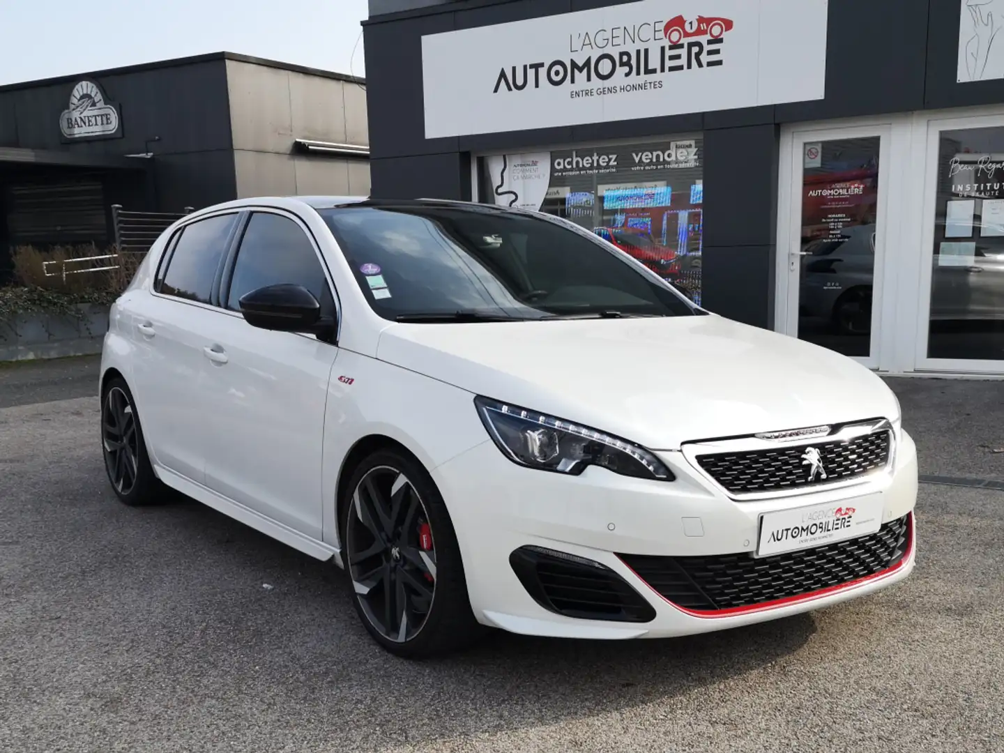 Peugeot 308 GTI 1.6 THP 270 ch - Toit Panoramique - Sieges cha White - 1