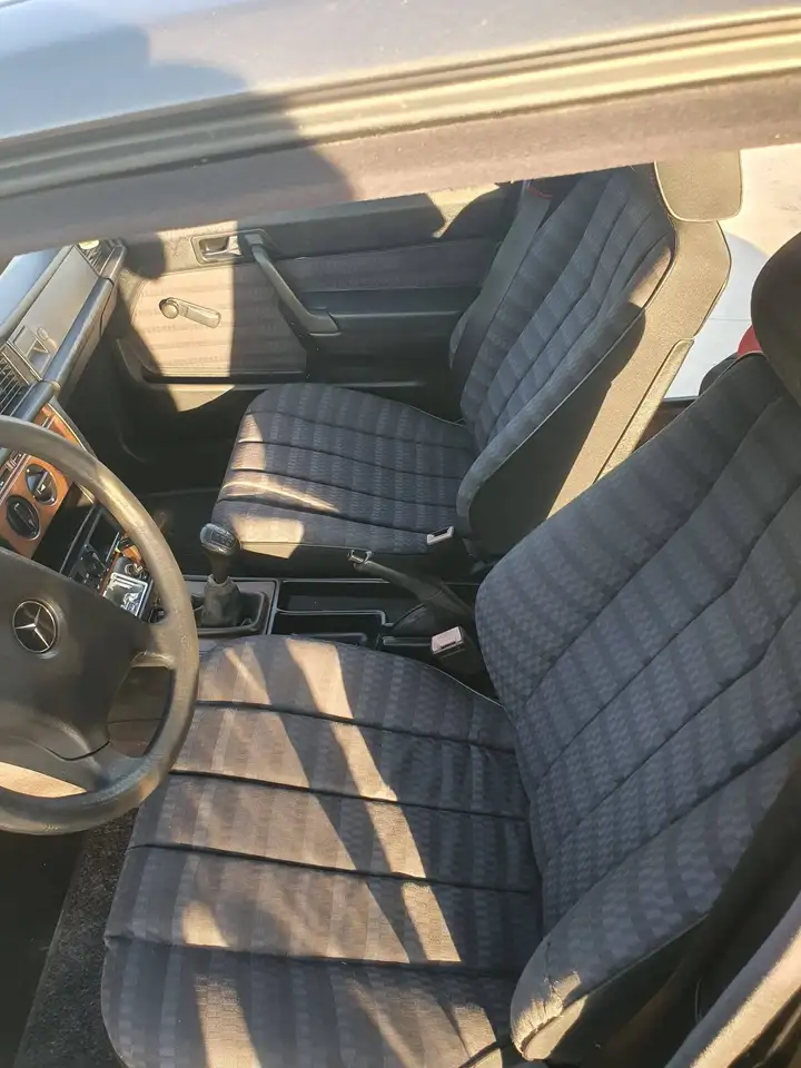 Mercedes-Benz 190 D 2.5, foto 5