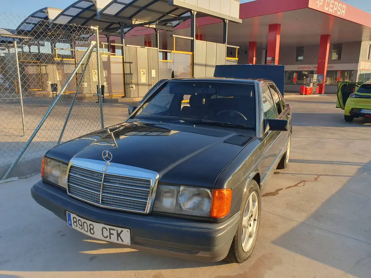 Mercedes-Benz 190 D 2.5, foto 2