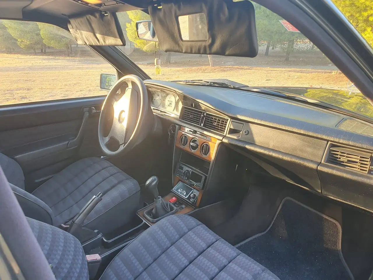 Mercedes-Benz 190 D 2.5, foto 12