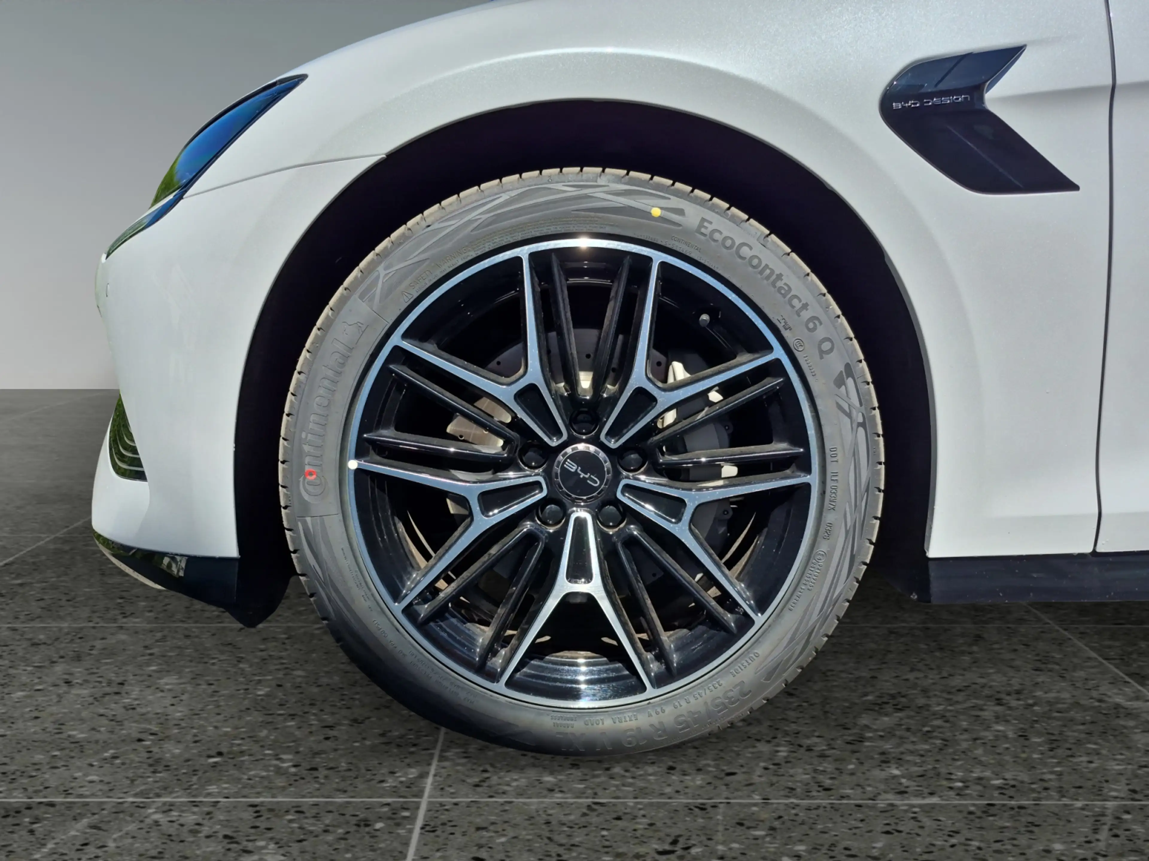BYD Seal Excellence AWD MY26 — photo 15