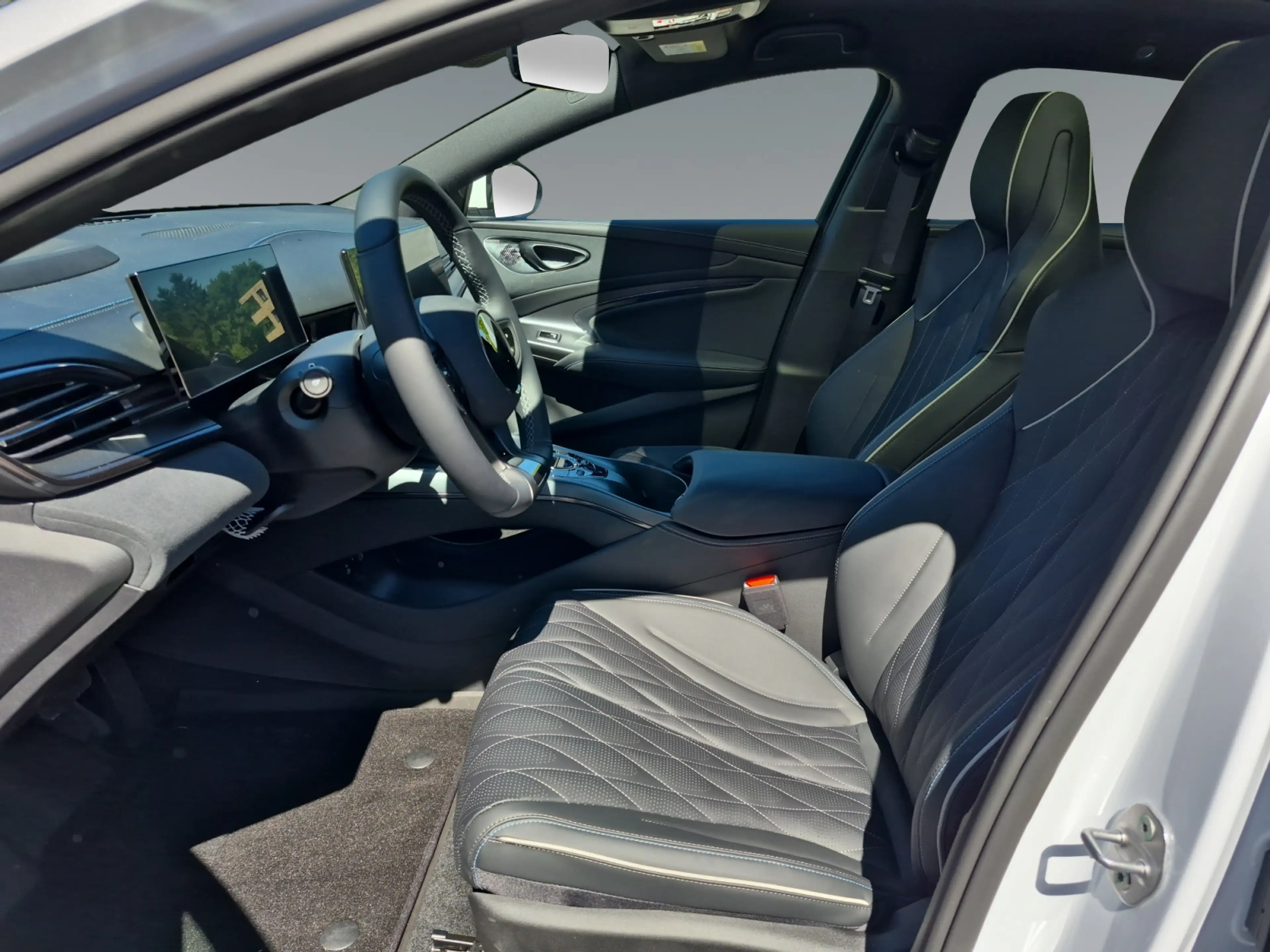 BYD Seal Excellence AWD MY26 — photo 9