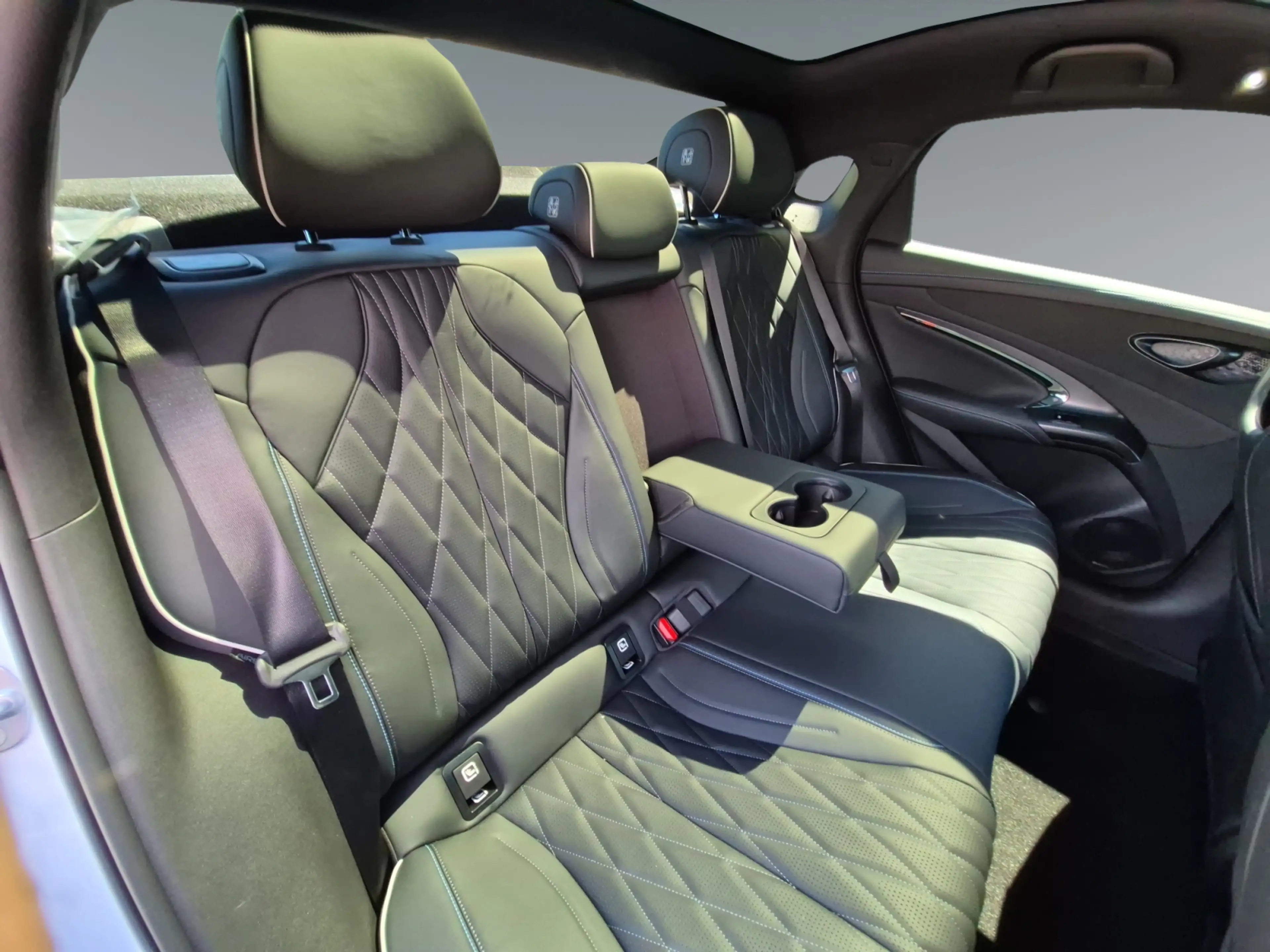 BYD Seal Excellence AWD MY26 — photo 14