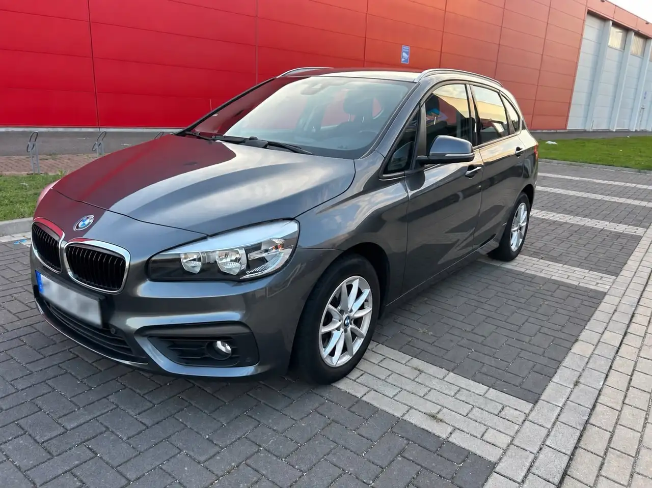 BMW 218