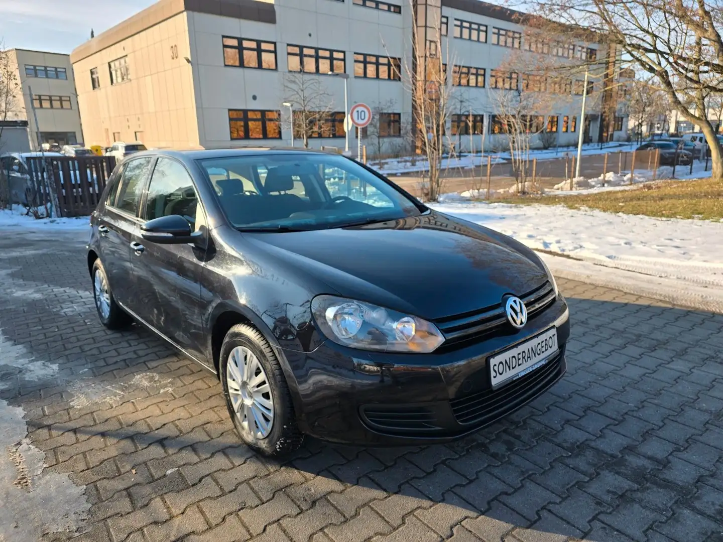 Volkswagen Golf VI Trendline Schwarz - 2