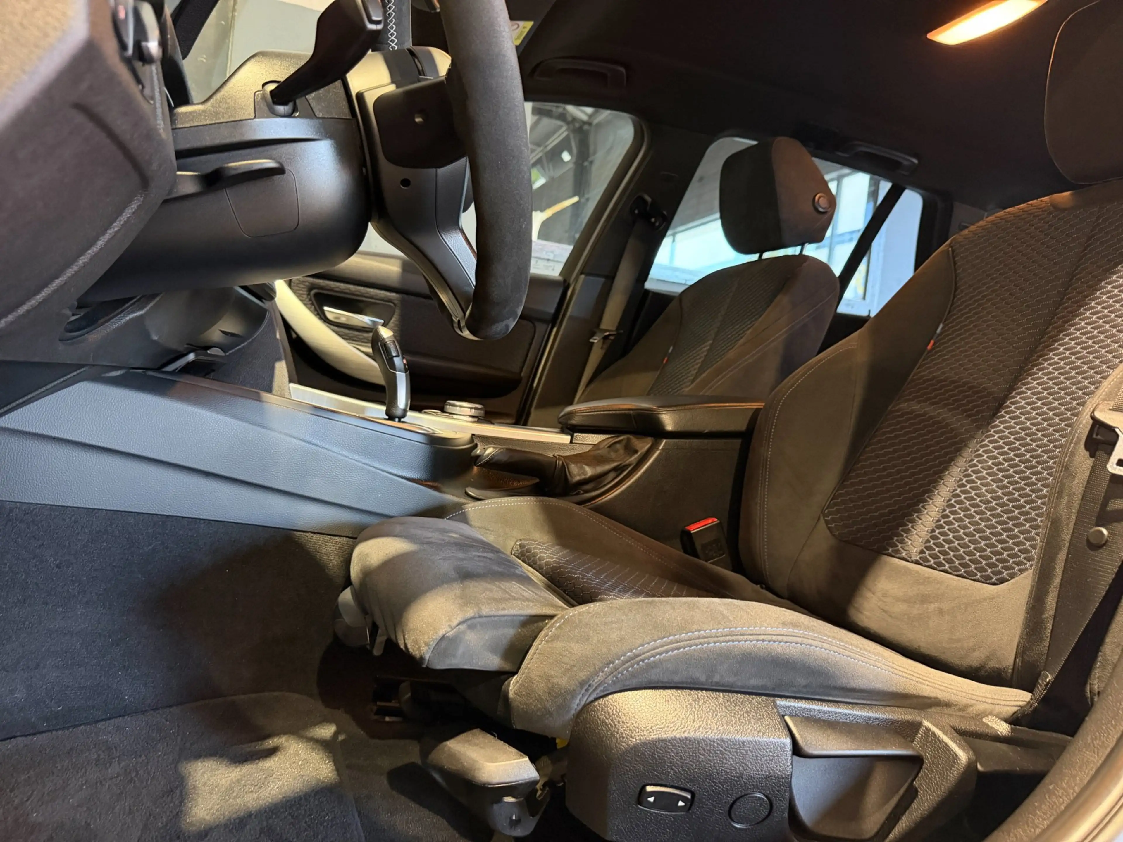BMW 316 3-serie Touring 316i Executive M-Pack Trekhaak Cam — photo 12