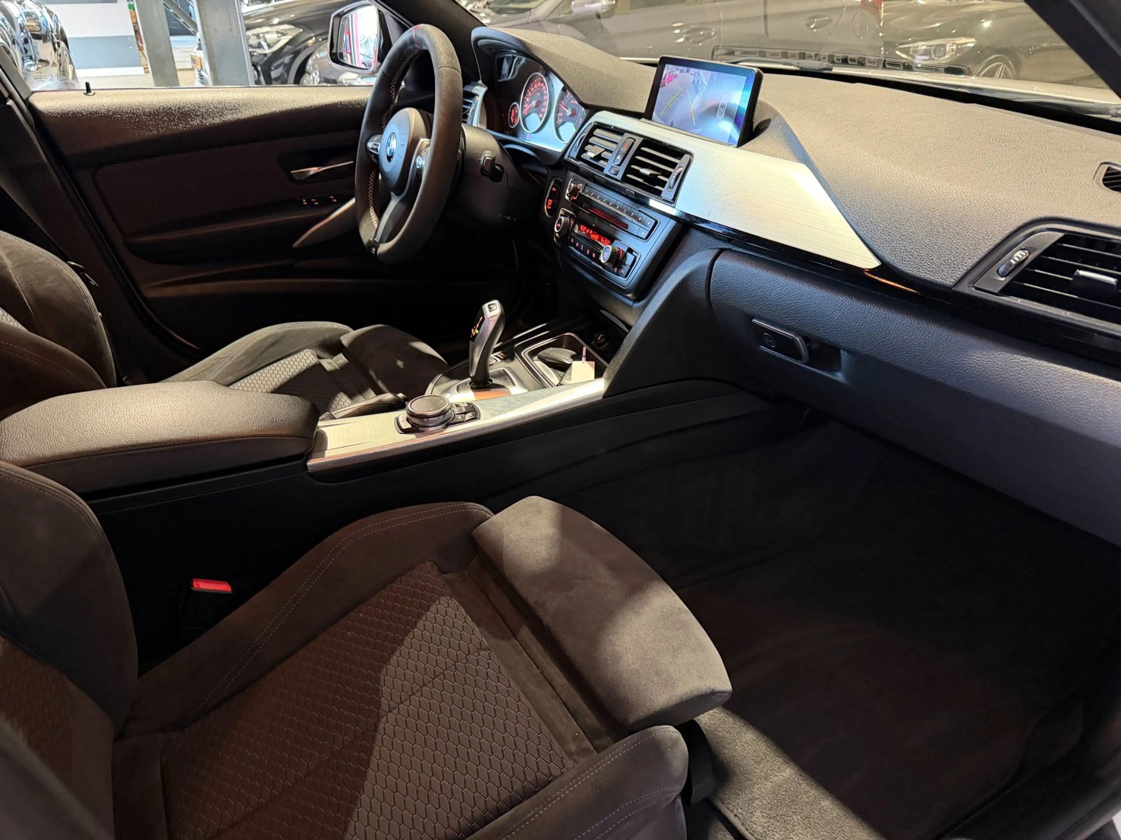 BMW 316 3-serie Touring 316i Executive M-Pack Trekhaak Cam — photo 7