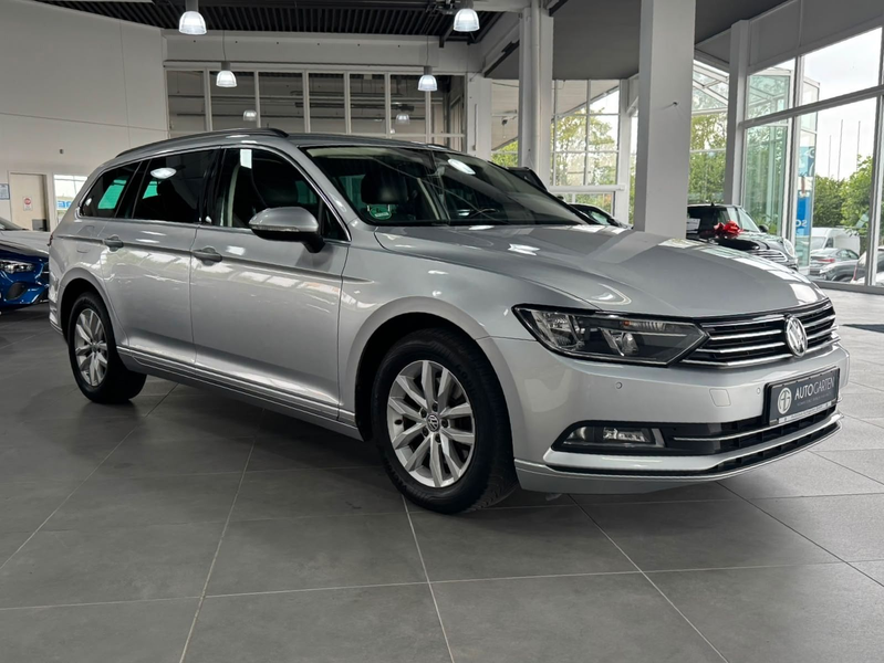 Volkswagen Passat Variant Comfortline BMT**Navi*AHK. — photo 2