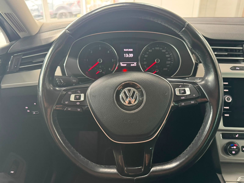 Volkswagen Passat Variant Comfortline BMT**Navi*AHK. — photo 8