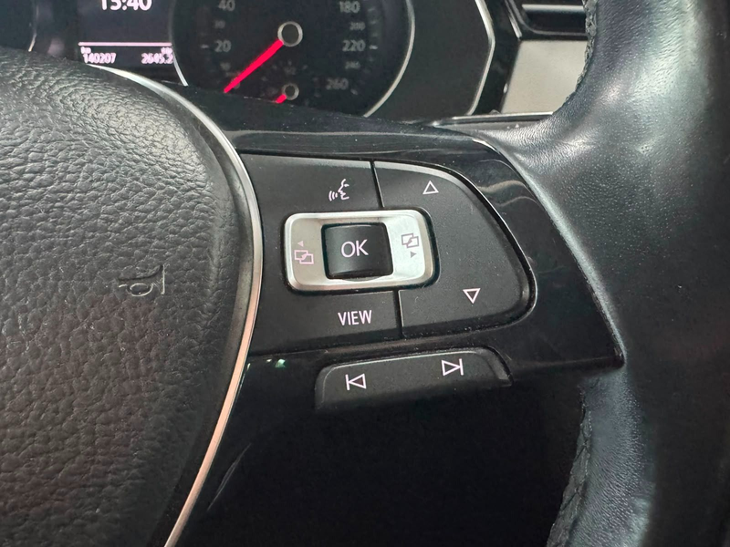 Volkswagen Passat Variant Comfortline BMT**Navi*AHK. — photo 10