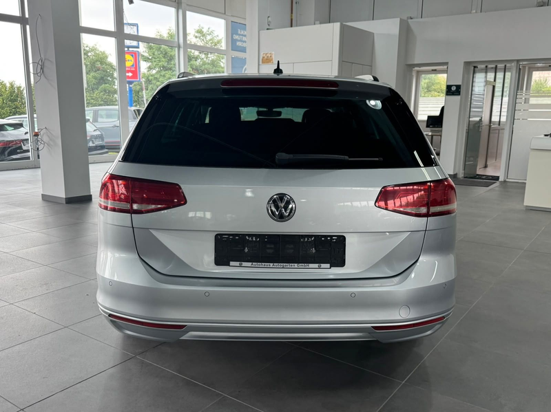Volkswagen Passat Variant Comfortline BMT**Navi*AHK. — photo 5