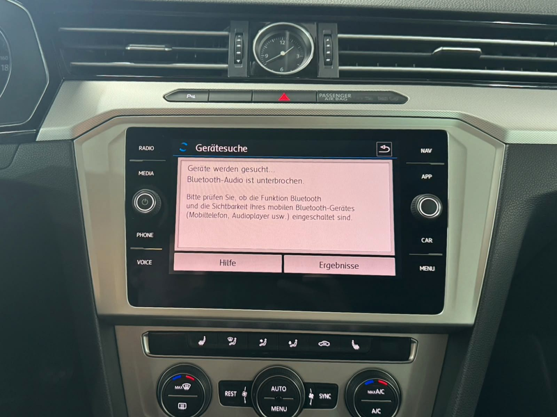 Volkswagen Passat Variant Comfortline BMT**Navi*AHK. — photo 12