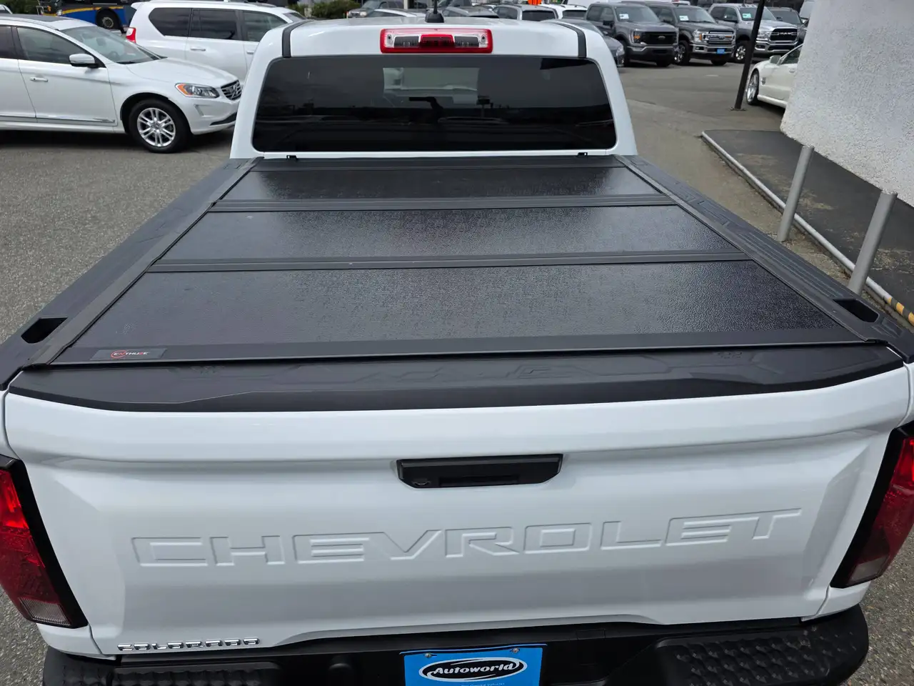 Chevrolet Colorado снимка Chevrolet Colorado