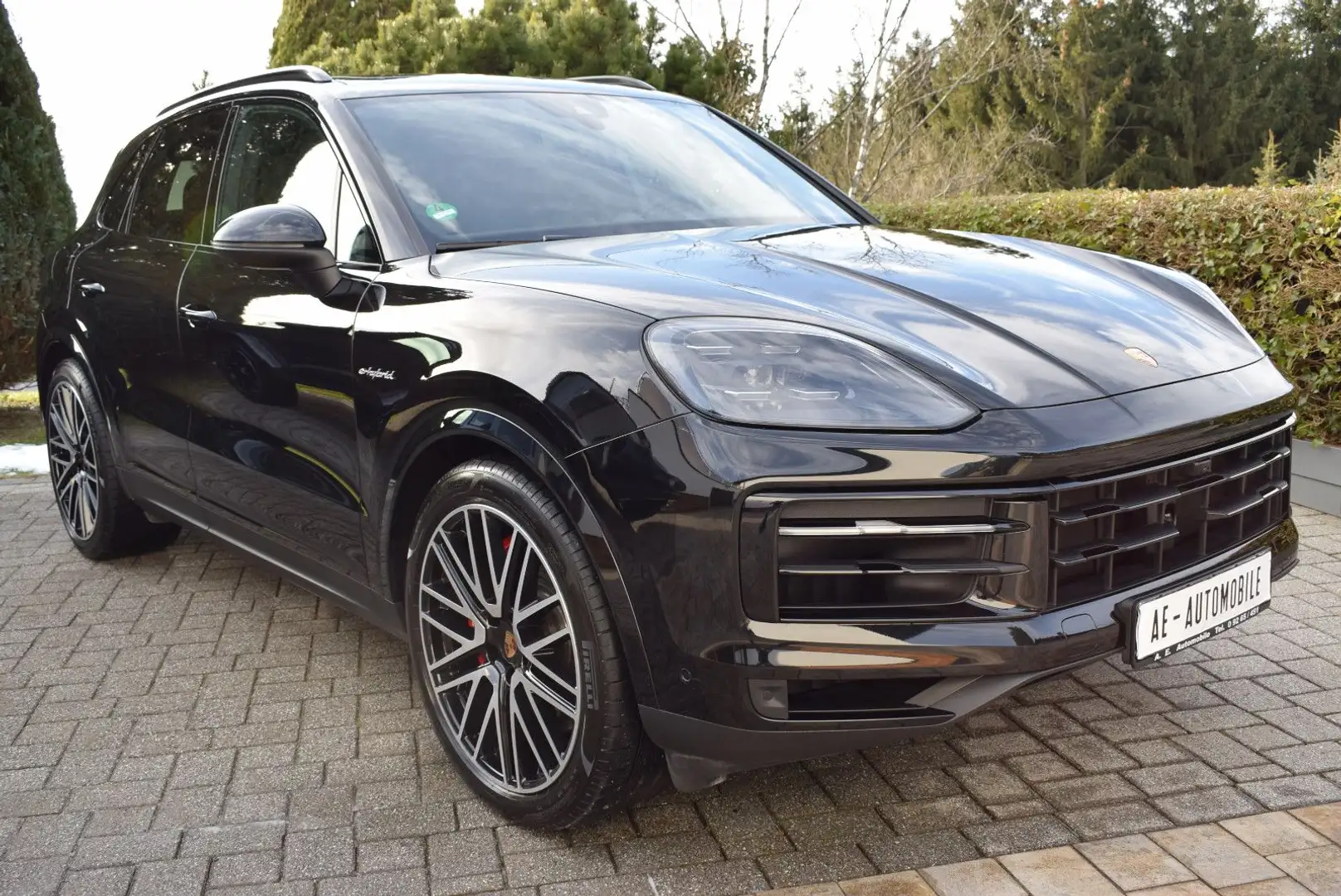 Porsche Cayenne S E-Hybrid BOSE/22"/ACC/AHK/PANO/18-WEGE Schwarz - 1