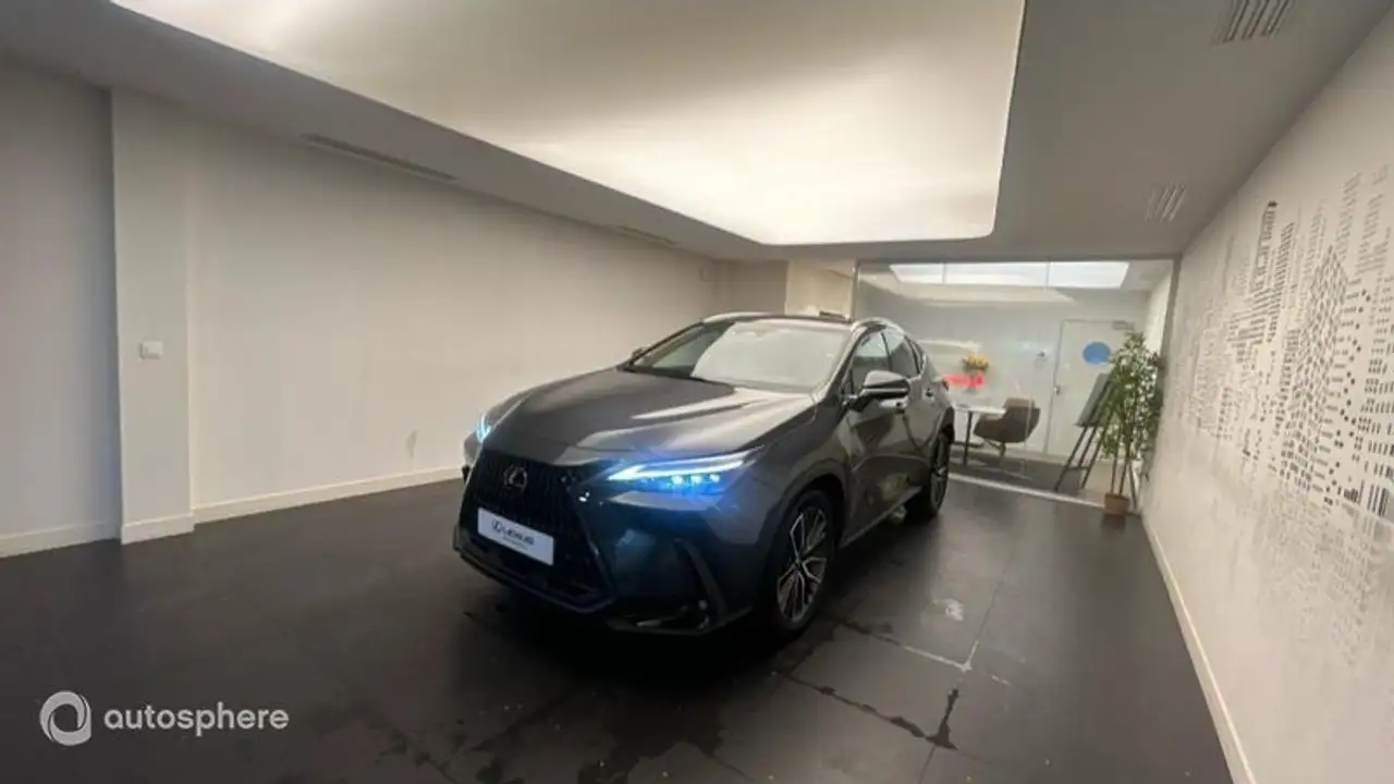 Lexus NX 450h+
