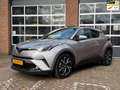 Toyota C-HR 1.8 Hybrid Style, Navi, camera, Cruise, stoelverw, Grijs - thumbnail 1