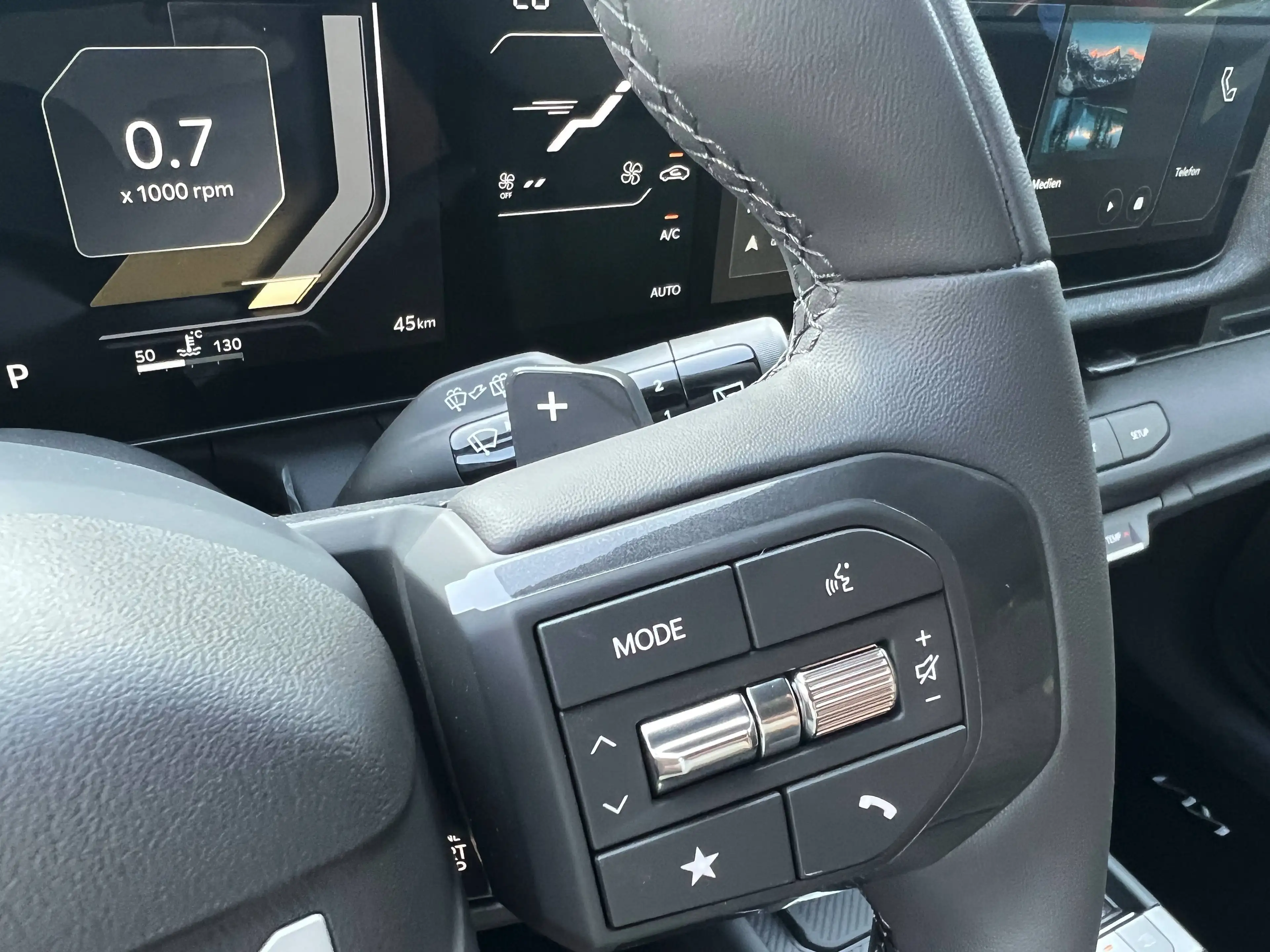 Kia Seltos X-Line — photo 12