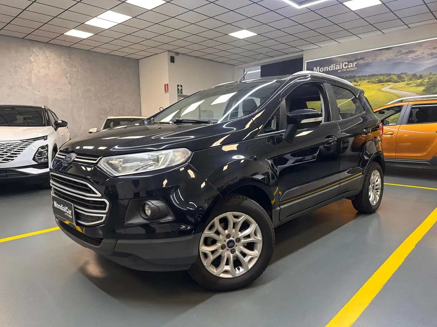 Ford EcoSport 1.0 ecoboost Business c/navi 125cv Zwart - 1