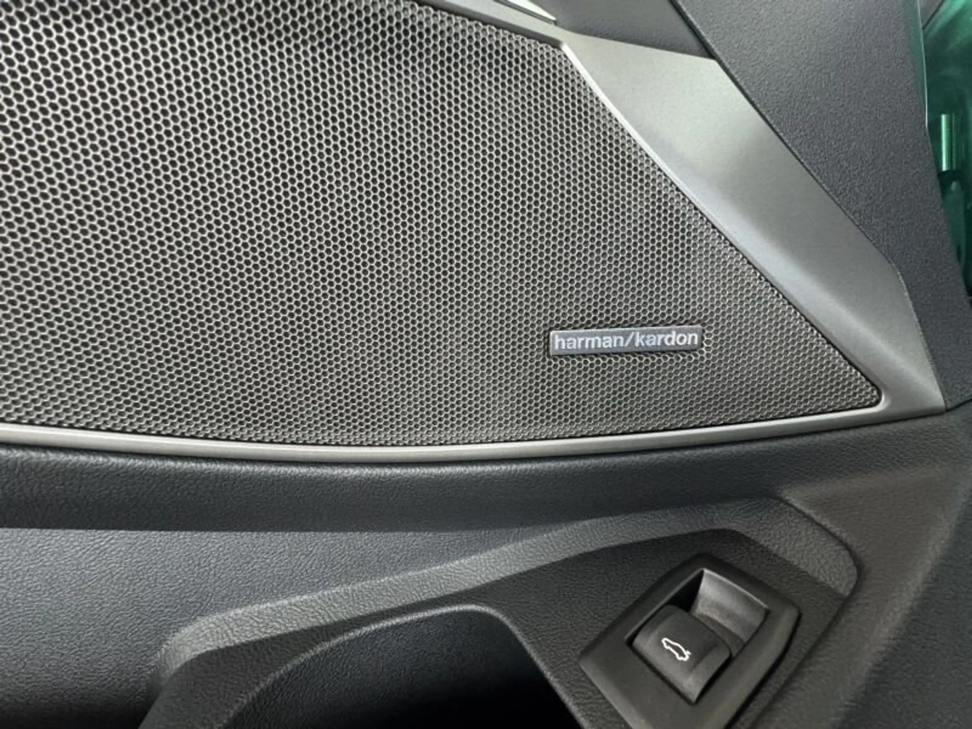 BMW M3 Competition M xDrive **SOMMERSPECIAL** — photo 7