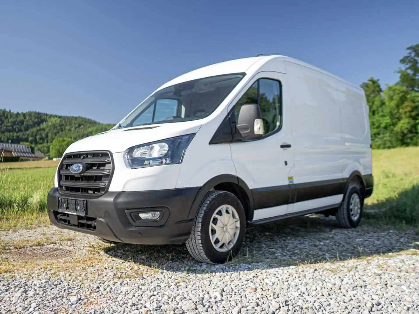 Ford Transit 2,0 EcoBlue L2H2 350 Trend Transporter / Kastenwagen Weiß - 1