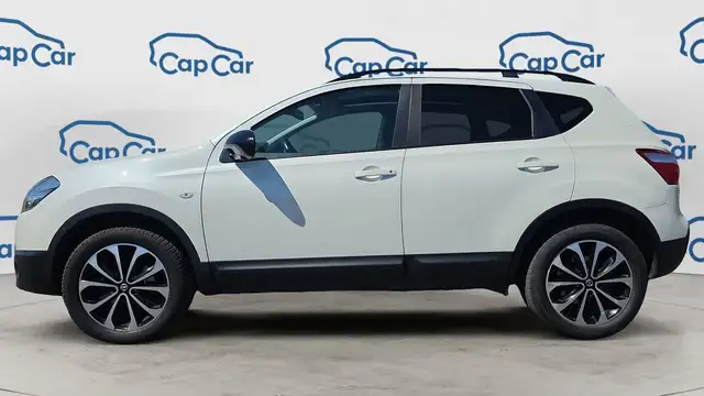 Nissan Qashqai view 2