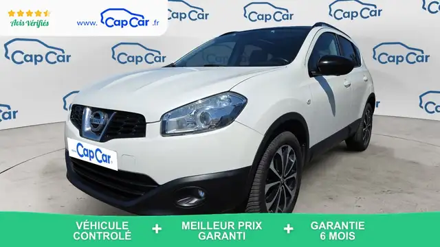 2013 Nissan Qashqai in White for sale