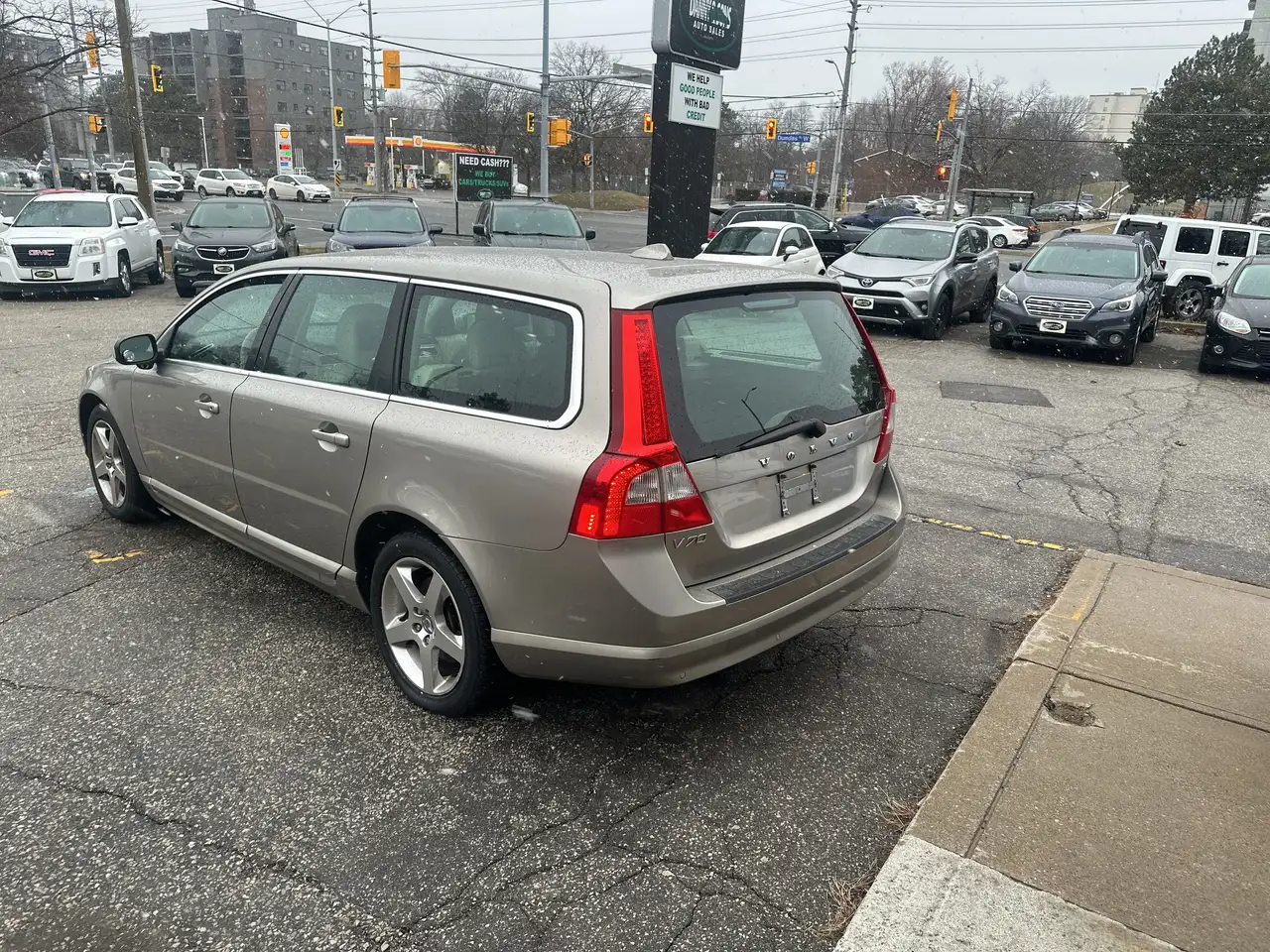 Volvo V70 снимка Volvo V70