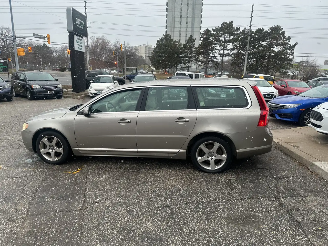 Volvo V70 снимка Volvo V70