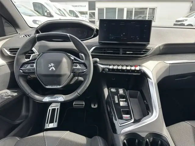 Peugeot 5008 view 10