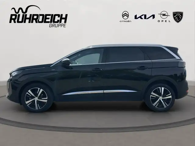 Peugeot 5008 view 2