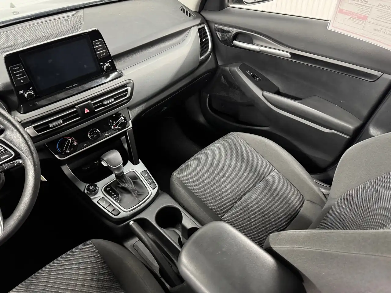 Kia Seltos снимка Kia Seltos