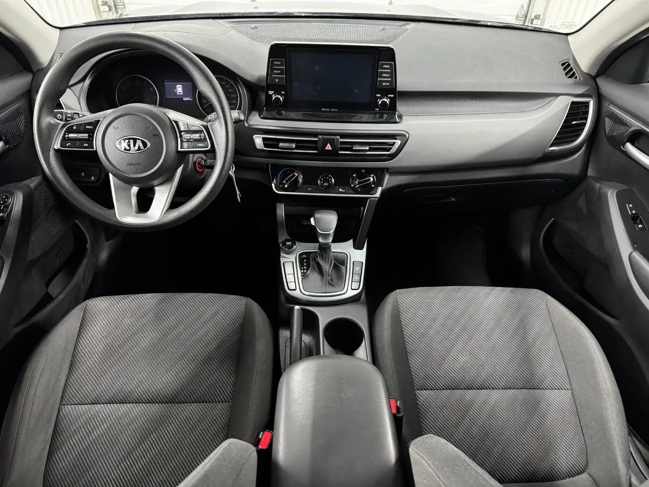 Kia Seltos снимка Kia Seltos