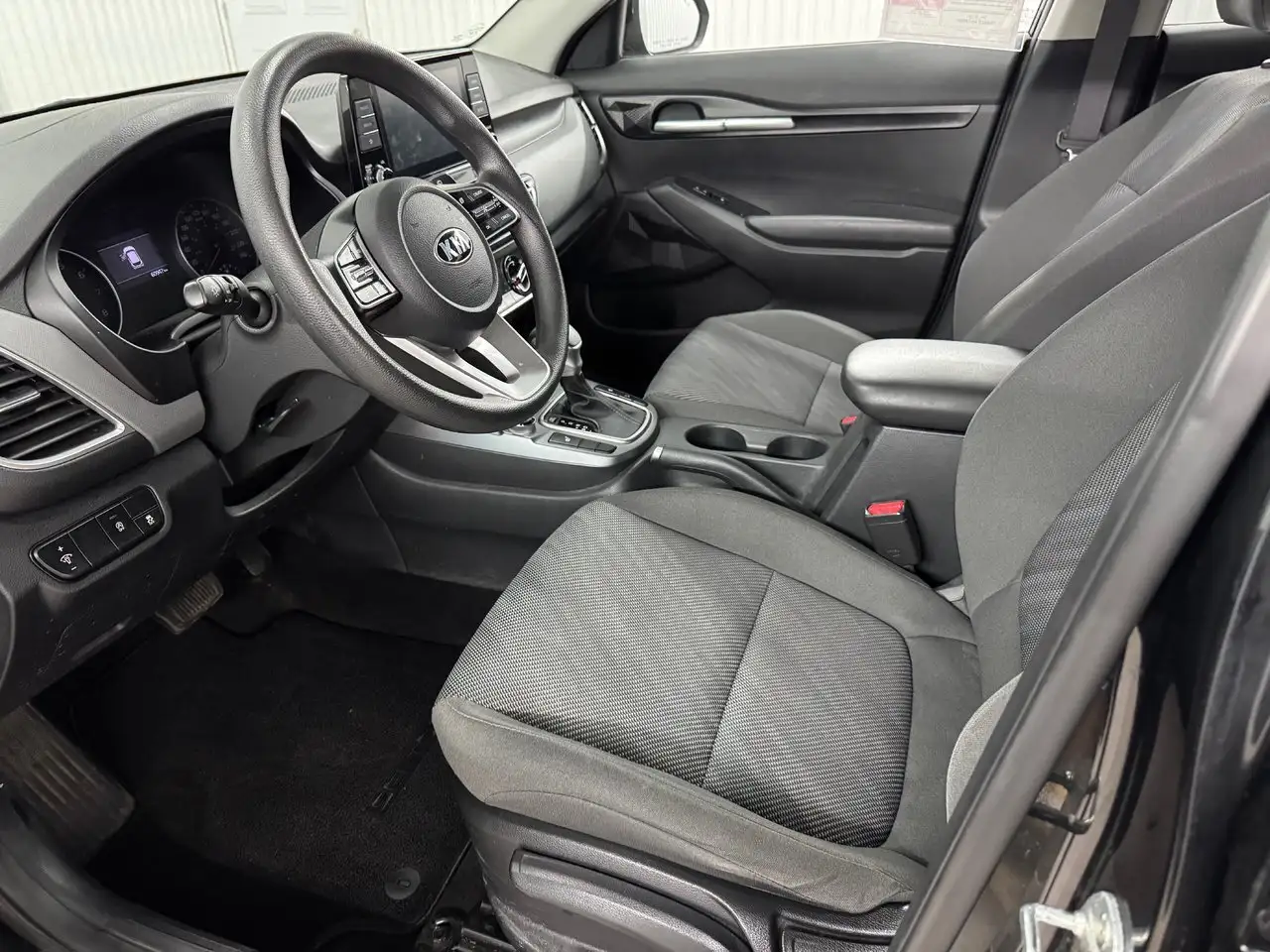 Kia Seltos снимка Kia Seltos