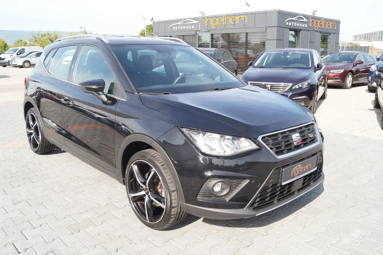 SEAT Arona FR Klima Tempomat PDC SHZ Euro 6 Schwarz - 1