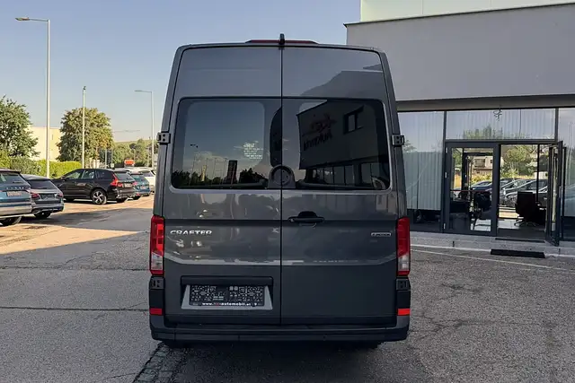 Volkswagen Crafter view 6