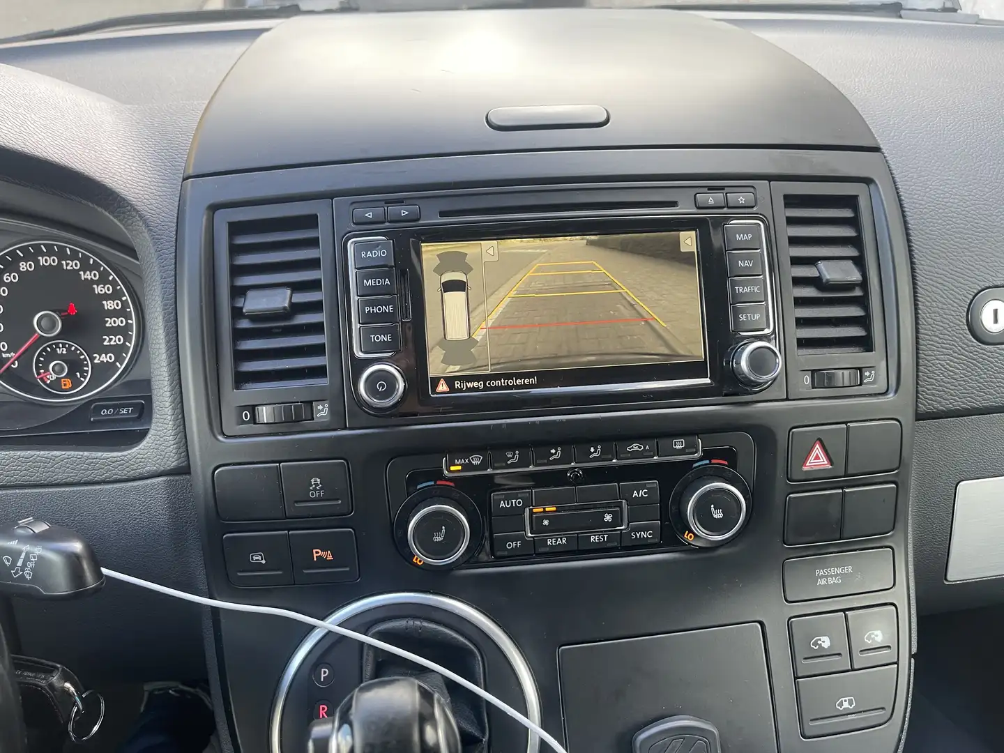 Volkswagen T5 Multivan DSG BMT Highline - 2